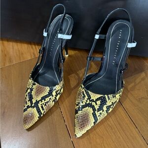 💛 Zara Snake Skin Heels 💛